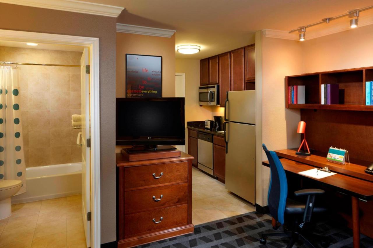 Towneplace Suites Houston North/Shenandoah Exterior foto